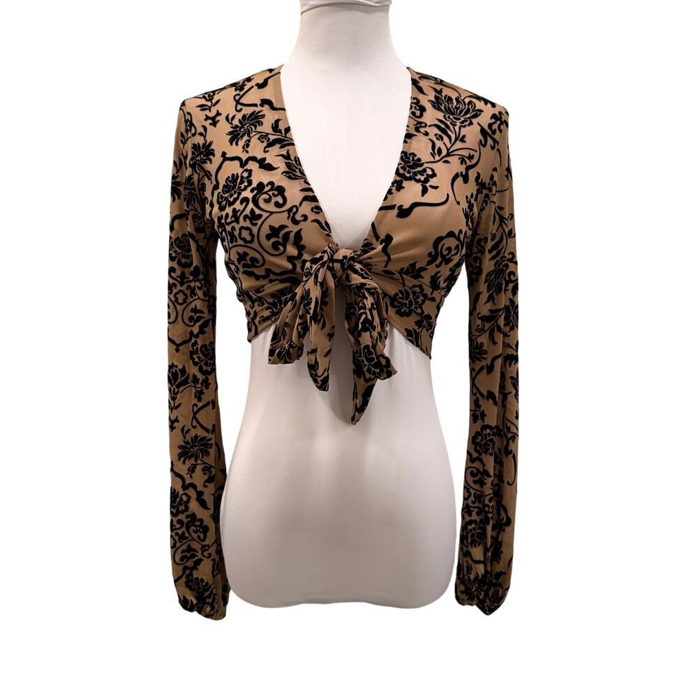 Windsor Burnout Velvet Tie Front Long Sleeve Floral Crop Top Tan Black Small - Picture 2 of 9